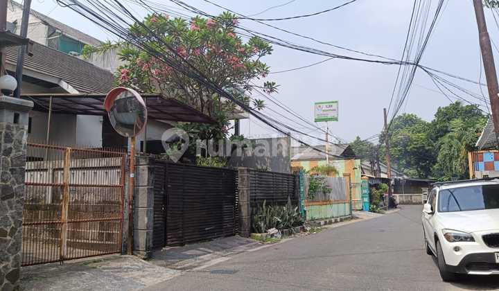 Rumah Sederhana Luas 162m Samping Jalan Kebagusan Dalam, Cash Only