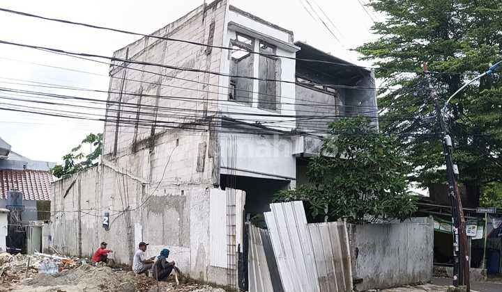 Rumah Mangkrak 2 Lt,luas 138m,hoek,di Jl Warung Silah,cipedak,cash Only,cocok Untuk Usaha 2