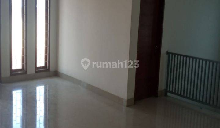 Di Jual Rumah Istimewah Daerah Kopo Permai  1