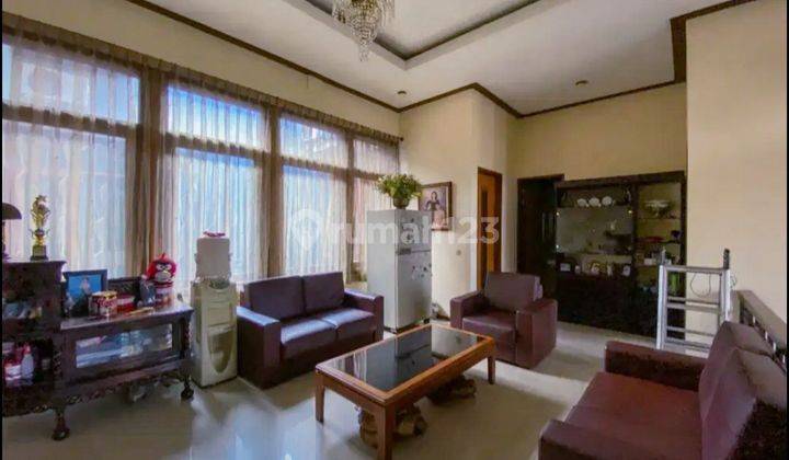 Di Jual Rumah Cantik Elegan Di Area Turangga  1