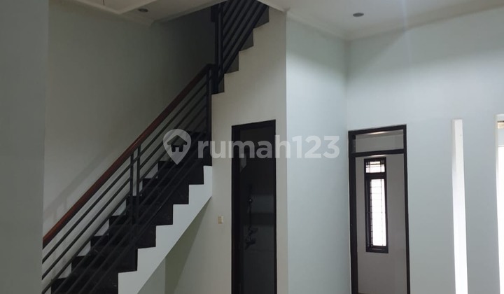 For Sale Singgasana Pradana 2-Story House 2