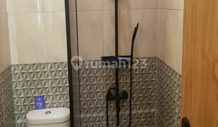 Di Jual Rumah Keren Di Taman Kopo Indah 3 2