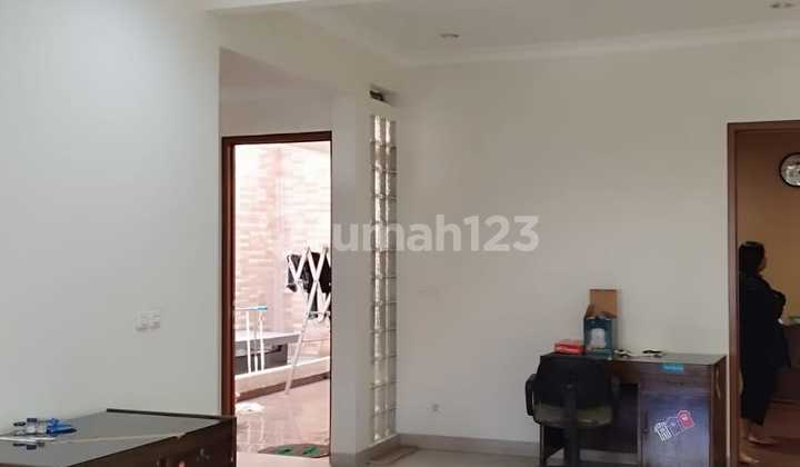 For Rent Comfortable and Big House in Lengkong 2