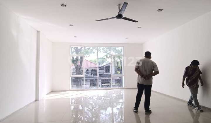 Di Sewakan Ruko Mainroad Buah Batu Di Sewakan Ruko Mainroad Buah Batu