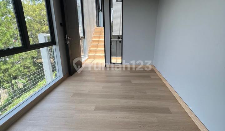 For Sale New House Setiabudi Regency