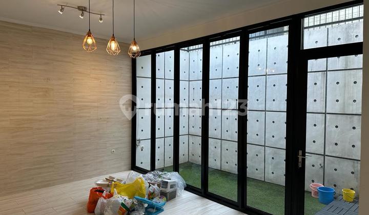 For Sale, Special House in Taman Kopo Indah 5 2