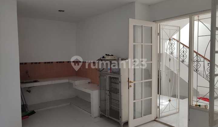 ******** D Kota Wisata Cibubur 2,5 Lantai..Nyaman Aman 2