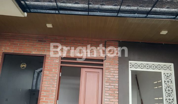 HUNIAN CANTIK 3 LANTAI, BANGUNAN BARU DI LOKASI YG SANGAT STRATEGIS 2