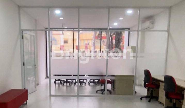 RUKO 3 LANTAI LOKASI SANGAT STRATEGIS DI KAWASAN NIAGA COCOK UNTUK USAHA, KANTOR, COFFEE SHOP DI SELATAN JAKARTA 1