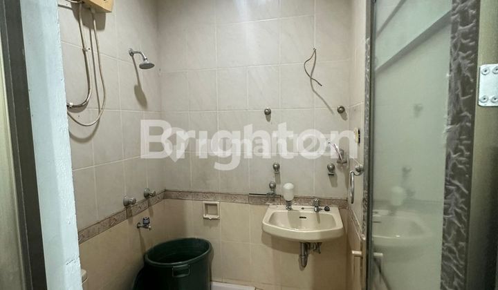 Two-story house in the elite housing complex of Margonda, Depok. 2