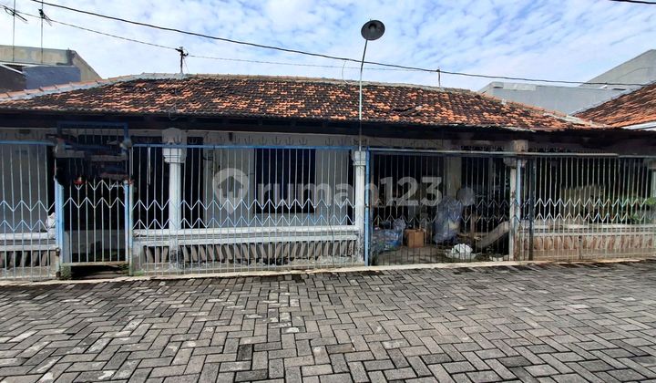 Rumah Hitung Tanah. 2 Rumah Gandeng Bersebelahan. Cocok Untuk Rumah Tangga, Kos, Dll 1