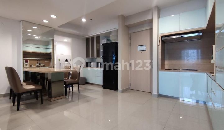 Apartemen 3 Kamar Tidur MG Suites Maven di tengah kota Semarang. Kondisi Bagus & Furnished. Harga jual Rp 2,95M nego 2