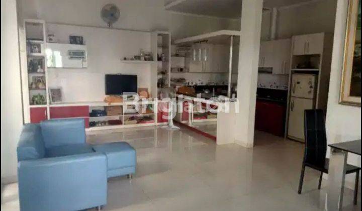 RUMAH 2 LANTAI SIAP PAKAI DI MUTIARA SUPRIYADI. SEMI FURNISHED 2