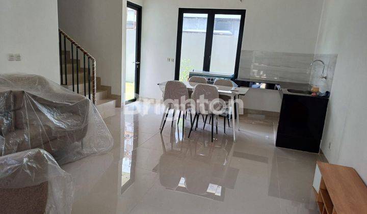 RUMAH 2,5 LANTAI SIAP PAKAI DI BSB CITY. MODEL BARU TIPE ATTIC. BISA  KOSONGAN ATAU FULL FURNISHED 2