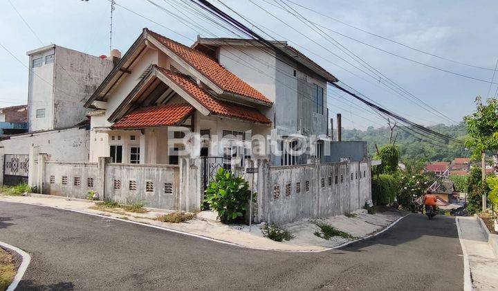 RUMAH LAMA HITUNG TANAH DI JANGLI. LOKASI MENARIK & HOOK 1