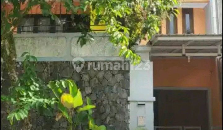 Rumah 3 Lantai Siap Pakai di Candisari 1