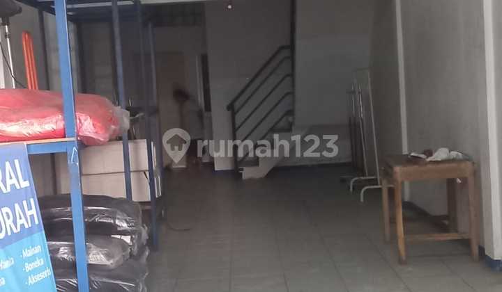 2-Story Ready-to-Use Shop House in Pedurungan. Strategically Located, Always Busy.