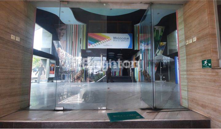 Gedung Kantor Di Jalan Raya Pantura. Lokasi Strategis, Bebas Banjir. Cocok Untuk Industri, Pergudangan, Showroom. Bisa Terpisah Gudang 700.0 m² 2