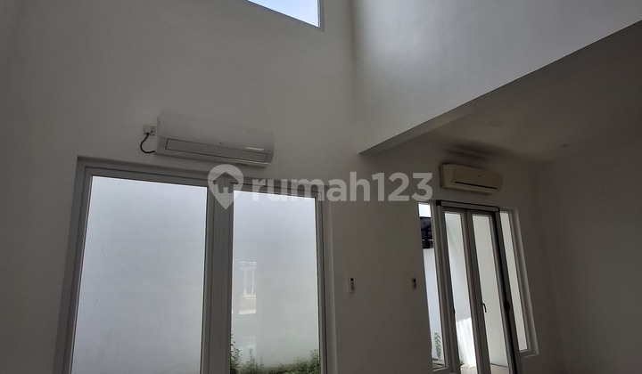 Rumah 2 Lantai Siap Pakai di Semarang Barat 2