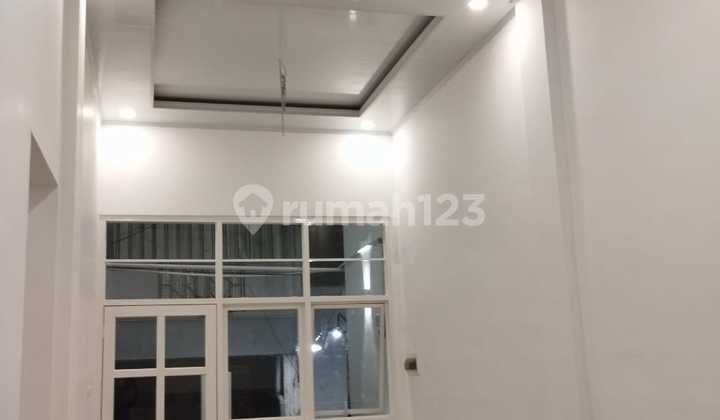 2.5-Story House Ready for Occupancy 1