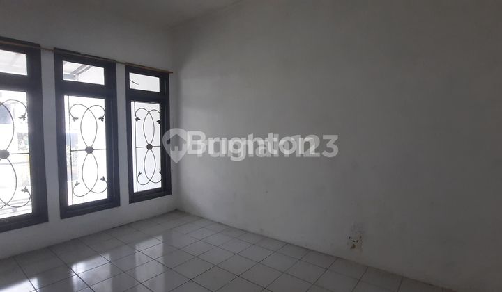 RUMAH SIMPLE SIAP DIHUNI. FULL RENOVASI. 2