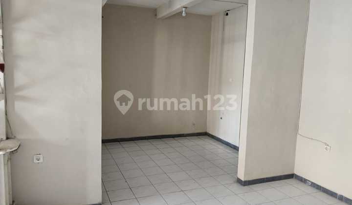 Rumah 2 Lantai Siap Pakai Di Semarang Barat. Bebas Banjir, Lokasi Strategis 2