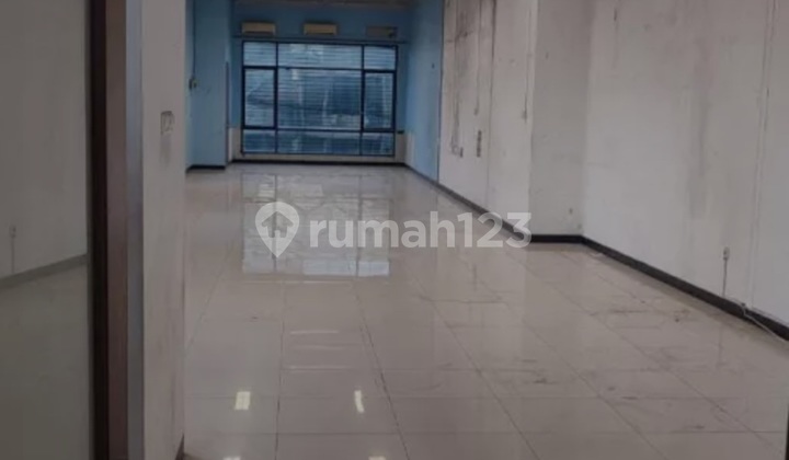 Ruko Siap Pakai Di Semarang Tengah. Sudah Ada Lahan Parkir