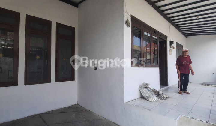 RUMAH SIMPLE SIAP DIHUNI. FULL RENOVASI. 1