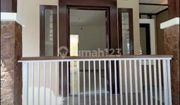 Rumah Siap Pakai Di Perumahan. One Gate System, Aman & Lokasi Strategis 1