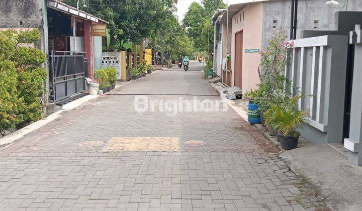 RUMAH SIAP PAKAI DI BANGETAYU. RUMAH HOOK, LOKASI STRATEGIS, JALAN LEBAR, BEBAS BANJIR 2