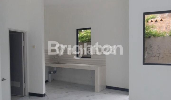 RUMAH BARU GRES DESIGN MINIMALIS DI PONDOK INDRAPRASTA. BEBAS BANJIR. JARANG ADA SEPERTI INI! 1