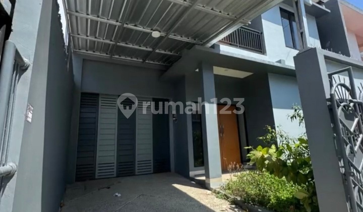 Ready-to-Use 2-Story House in West Semarang 2