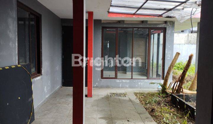 RUMAH DISEWAKAN 2 LANTAI LOKASI HARMONI BUKIT NIRWANA RESIDENCE 2