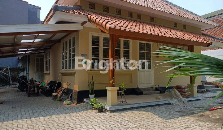 RUMAH KLASIK LUAS DAN ASRI LOKASI KEBON KELAPA BOGOR 1