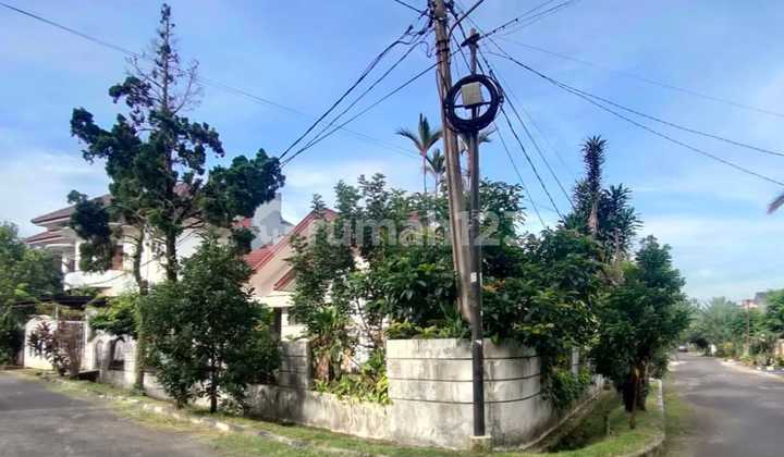 Rumah Hoek. Bumi Menteng Asri. Kota Bogor 2
