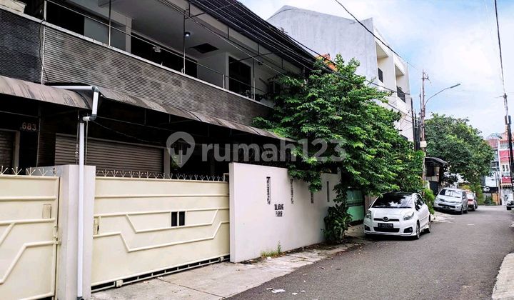 Rumah 2 Lantai Siap Huni Tomang - Jakarta Murah ( Bonus Bangunan) 1