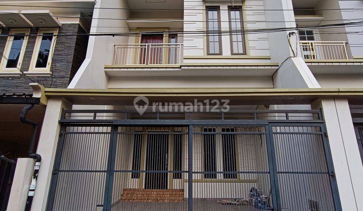 Rumah Cantik Siap Huni Tomang Jakarta Barat 1