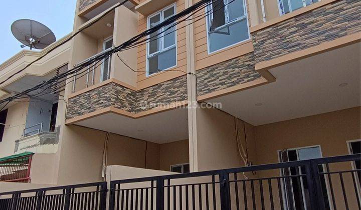 Rumah Minimalis Modern Siap Huni Grogol Jakarta Barat 2