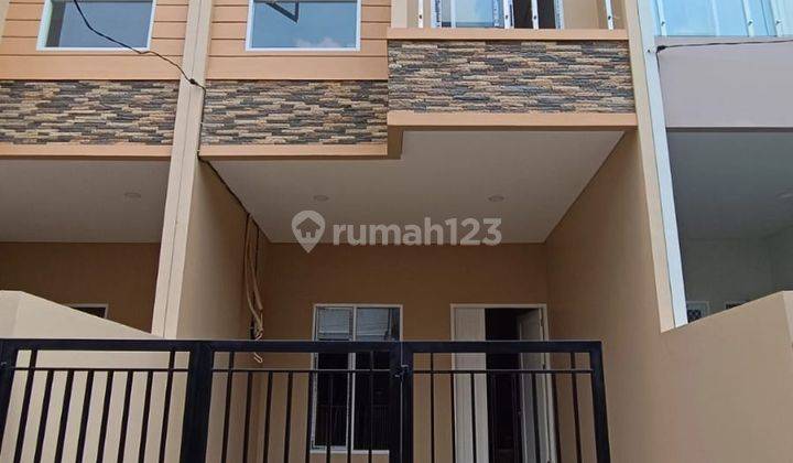 Rumah Minimalis Modern Dekat Tanjung Duren Jakarta Barat 1