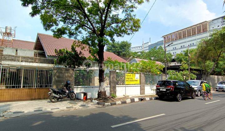 Rumah Potensial Hitung Tanah Area Tomang Strategis 1