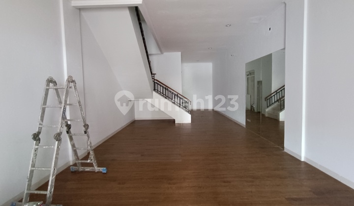Shop House for Rent Ready for Business 3 Floors - Graha Boulevard Gading Serpong