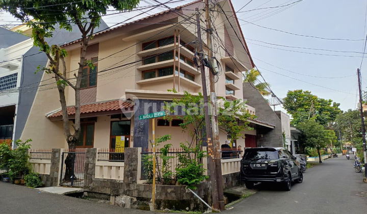 Rumah 2 Lantai Siap Huni Tomang Dekat Kampus & Mall Central Park Rumah 2 Lantai Siap Huni Tomang Dekat Kampus & Mall Central Park