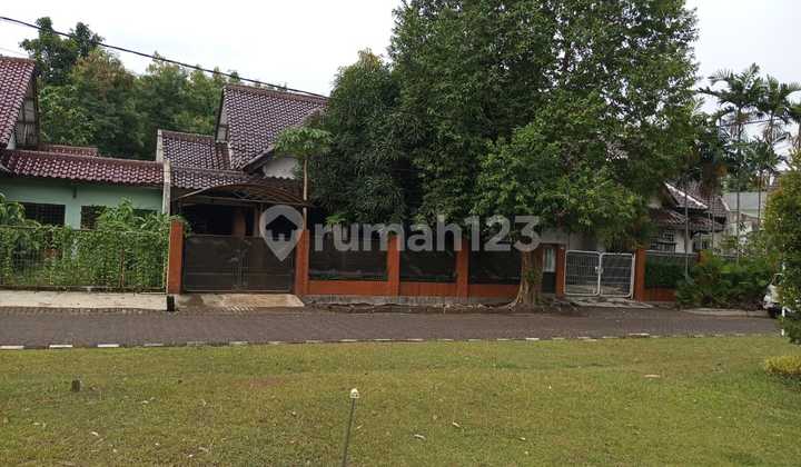 Rumah Lama Hitung Tanah di Vila Melati Mas, Dekat BSD & Pintu Tol