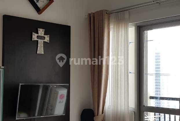 Penthouse Maple Park Kemayoran - 94 m2, Sea & Pool View, Ready to Occupy