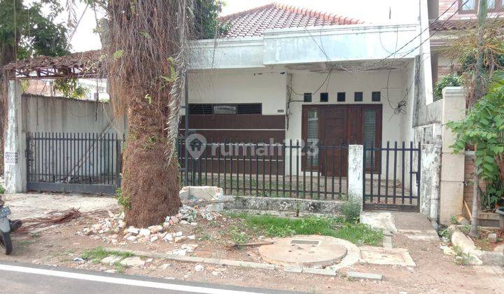 Rumah dijual cempaka putih 2 Lantai SHM Butuh Renovasi 2