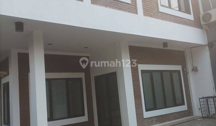 Rumah dijual jl kesehatan bintaro 1