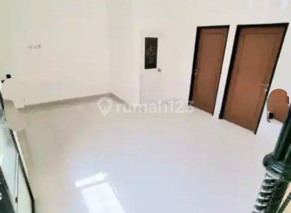 Rumah 2 Lantai Bagus SHM di Kalibata, Jakarta Selatan 1