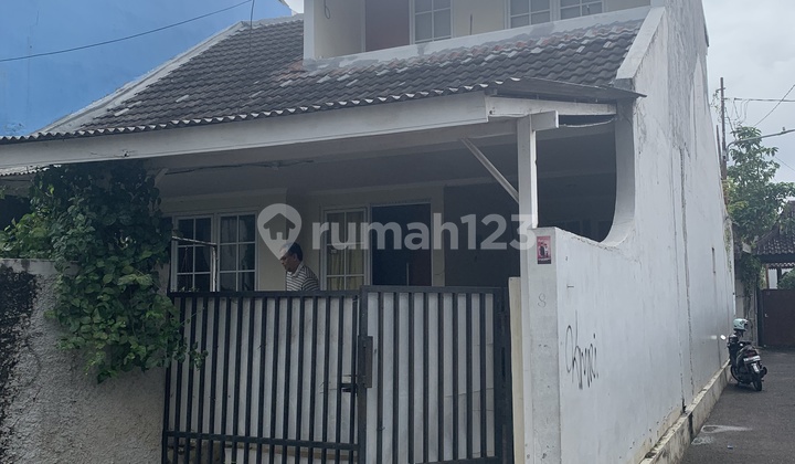 Rumah Nyaman Di Area Aman Dan Tenang 2