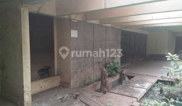 Rumah Tua di Kemang, Jakarta Selatan, 2 Kavling Bersebelahan Rumah Tua di Kemang, Jakarta Selatan, 2 Kavling Bersebelahan