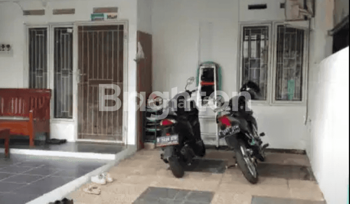 RUMAH ASRI FULL FURNISHED DEKAT ALUN² DEPOK 2